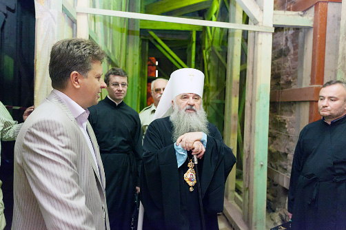 НА ПРАЗДНИК ПРИЕХАЛ митрополит Санкт-Петербургский и Ладожский Варсонофий