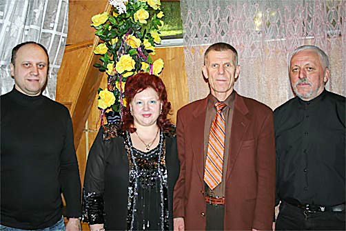 ДРУЗЬЯ КОЛЛЕКТИВА Сергей Кочубеев, Ольга и Николай Ждановы и Александр Красноперец