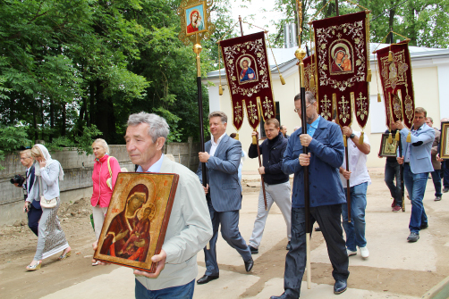 С ТИХВИНСКОЙ Иконой Божией Матери